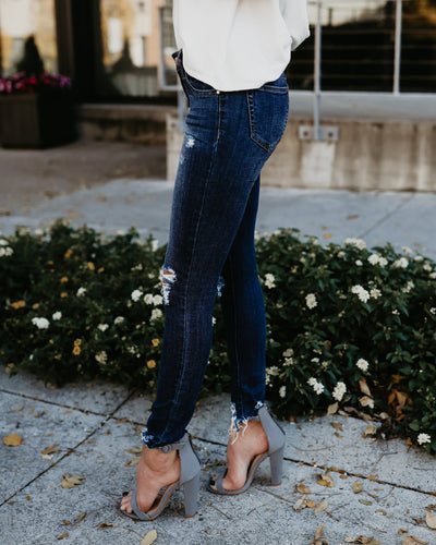 Jeans Slim Fit en Bambú - Comodidad y Estilo Minimalista - Image 4