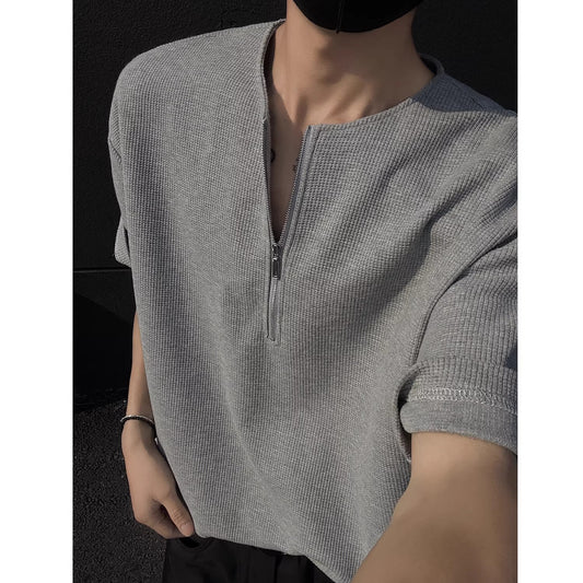 Playera Manga Corta Cuello Medio Cierre con Textura Waffle para Hombre - Image 2
