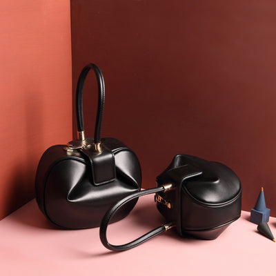 Bolso de Cuero Tipo Dumpling - Diseño Moderno y Versátil - Image 9