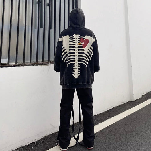 Sudadera con Capucha Estampado Corazón Óseo - Image 10