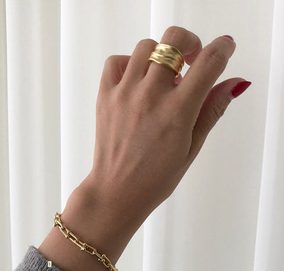 Anillo Geométrico Minimalista de Diseño Irregular para Mujer - Image 9