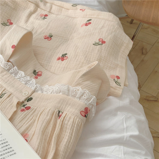 Pijama Largo de Algodón para Mujer con Encaje Floral - Image 14