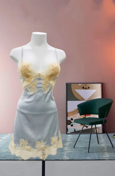 Camisón Sensual con Tirantes Atrás - Image 3