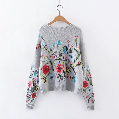 Blusa Bordada de Flores con Acabado Industrial - Image 10