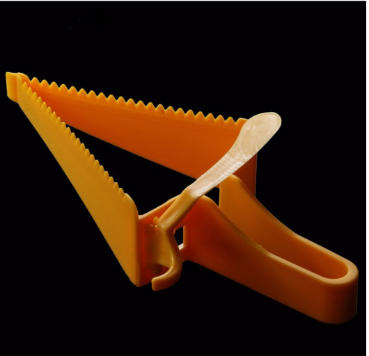 Cortador de Pastel Triangular de Plástico Seguro para Cocina - Image 5