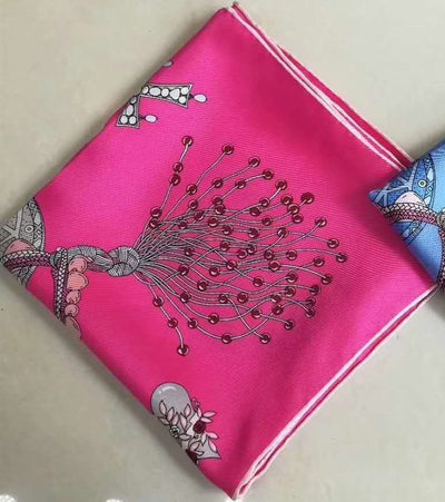 Pañuelo de Seda Estampado Fucsia - Image 19