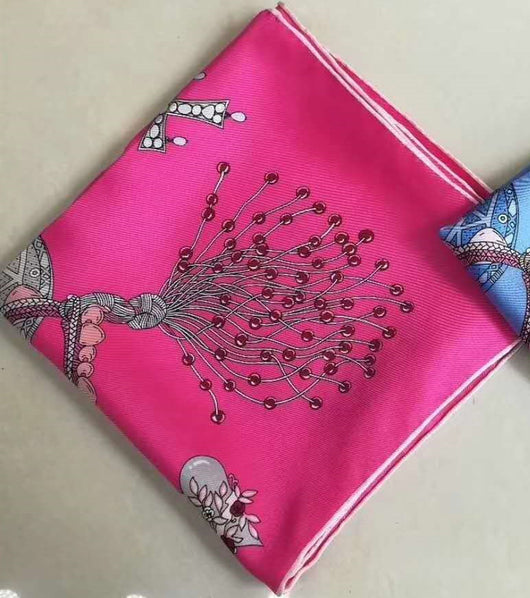 Pañuelo de Seda Estampado Fucsia - Image 19