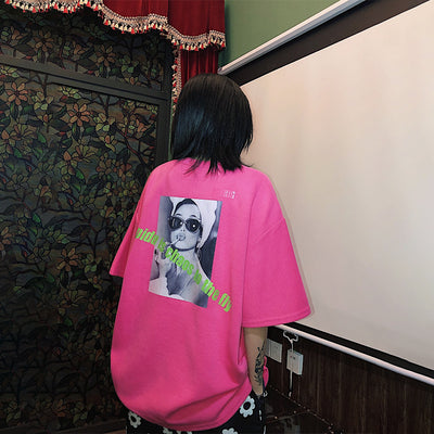 Camiseta Cuello Redondo con Estampado Gráfico