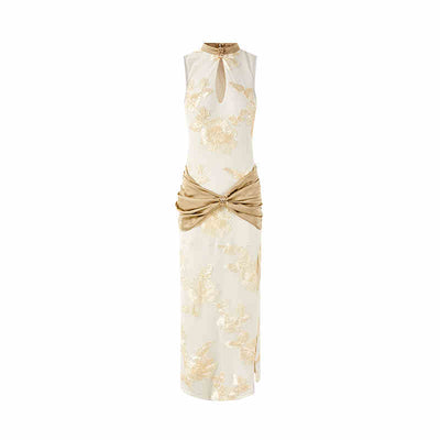 Vestido Elegante Negro con Flores en Malla y Detalles Fruncidos - Image 6