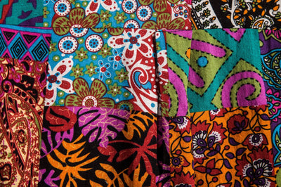 Camisa de Cuello Mao con Costuras Contrastadas y Estampado Floral - Image 10