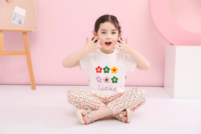 Playera Infantil con Estampado Floral de Manga Corta - Image 11