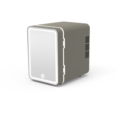 Minirefrigerador Portátil para Cosméticos y Cuidado de la Piel con Luz Integrada - Image 15