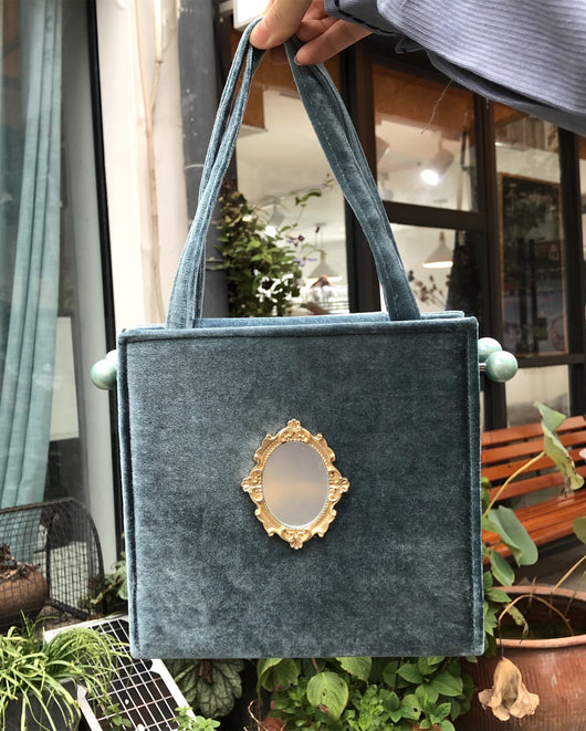 Bolso Messenger Cuadrado Retro Literario con Cadena para Mujer - Image 3