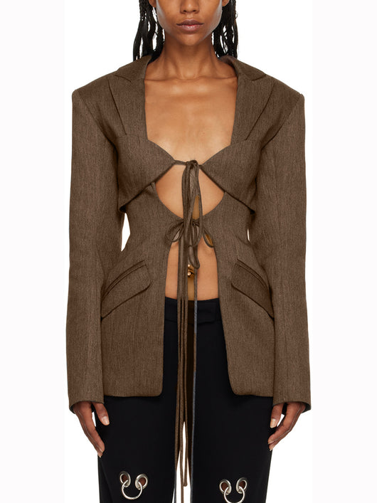 Blazer Asimétrico con Escote V y Detalles Calados - Image 8