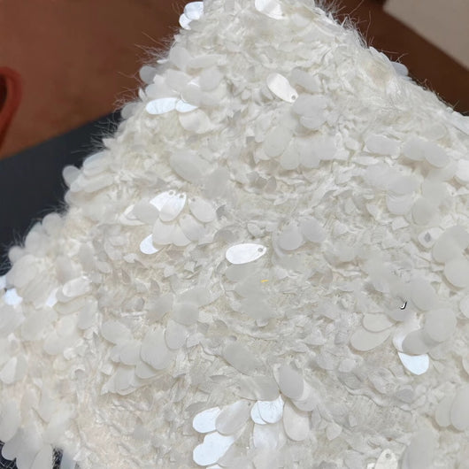 Falda Blanca de Lentejuelas con Cintura Alta - Image 3