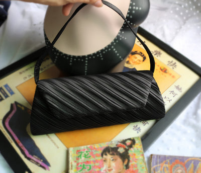 Bolso Vintage Crossbody con Cadena de Perforación y Asa de Mano - Image 7