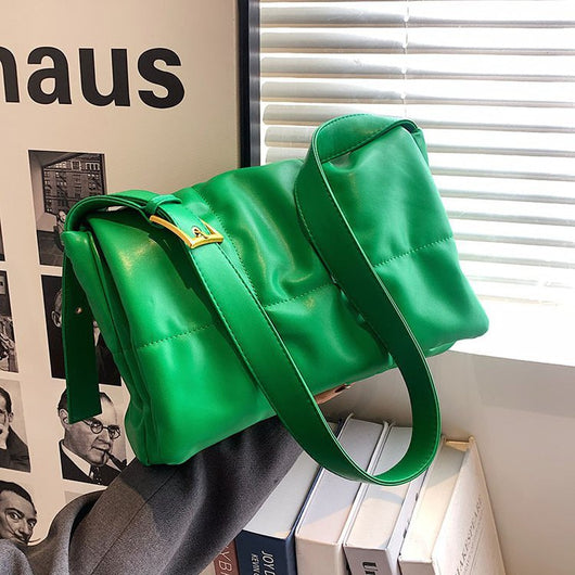 Bolso Diagonal de Cuero PU Suave con Textura - Image 17