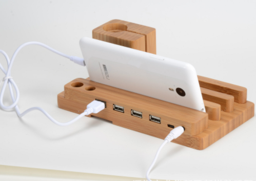 Soporte Multifuncional de Bambú para Apple Watch y Smartphone - Image 4