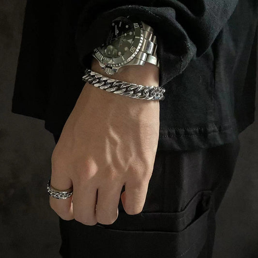 Pulsera de Acero Titanio para Hombre - Diseño Moderno que Nunca se Desvanece - Image 2