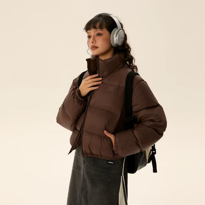 Chaqueta Acolchada Negra Minimalista para Mujer - Image 3