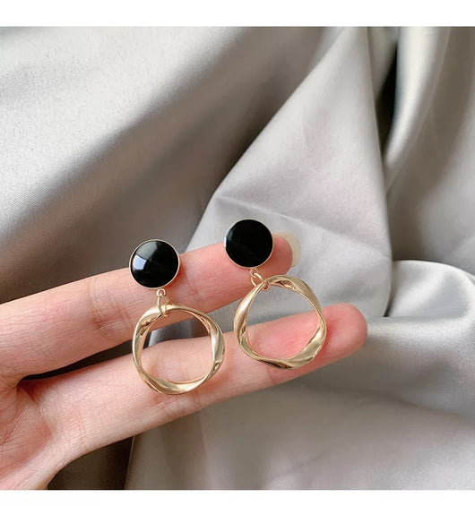 Aretes de Aro Blanco Pequeño - Diseño Minimalista Elegante - Image 5