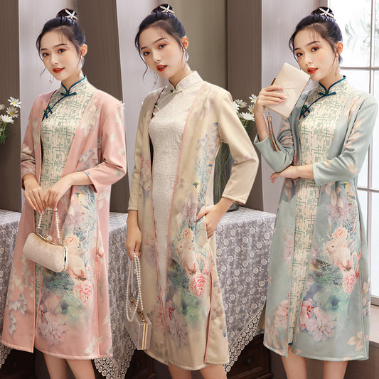 Vestido Cheongsam Elegante Mediano con Gamuza y Detalles Aodai