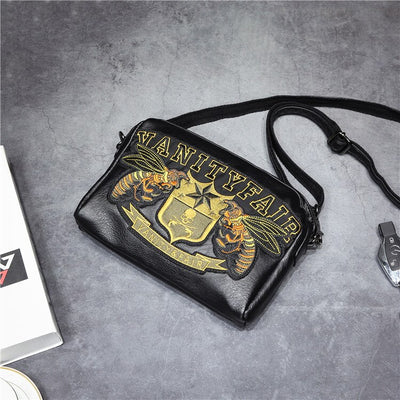 Clutch para Hombre con Patrón Bordado Elegante - Image 6