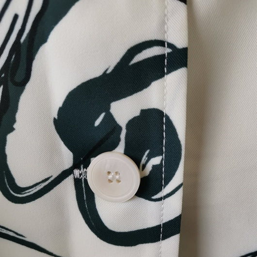 Blusa Suelta de Gasa con Estampado Facial para Mujer - Image 2