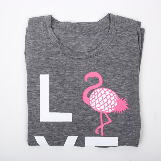 Playera gris con estampado de piña y amor de manga corta - Image 6