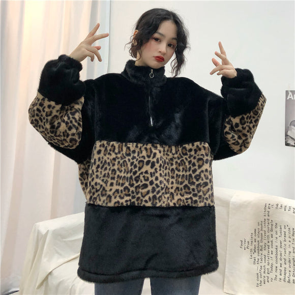 Buzo Cuello Alto con Cierre Estampado Leopardo