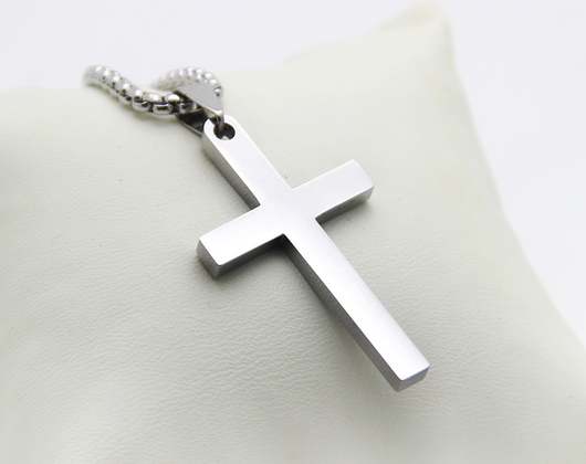 Collar de Cruz Minimalista y Elegante - Image 3
