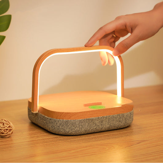 Lámpara LED Multifuncional con Cargador Inalámbrico y Parlante Bluetooth - Image 6