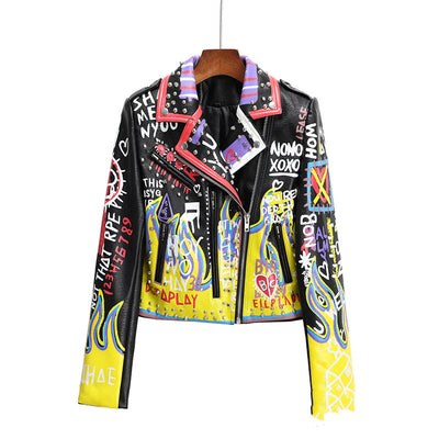 Chaqueta de Cuero para Motocicleta con Remaches Graffiti para Mujer - Image 4