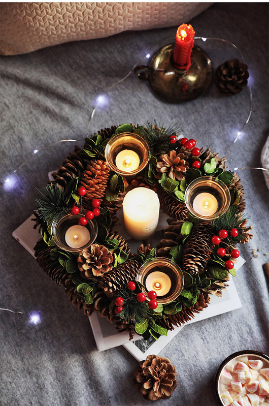 Candelabro navideño con corona decorativa - Image 3