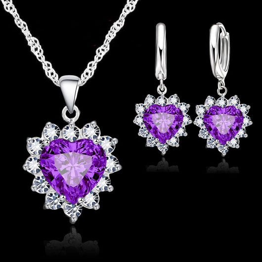 Conjunto de Aretes y Collar en Forma de Corazón - Image 7