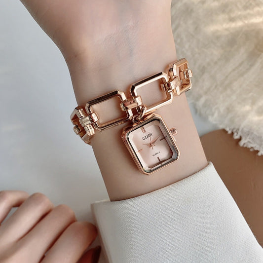 Reloj Cuadrado Elegante para Mujer con Dije y Pulsera Decorativa