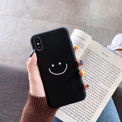 Funda para celular con diseño sonriente y personalidad única - Image 11