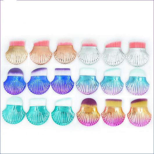 Brocha de Concha Pequeña para Base de Maquillaje - Image 2