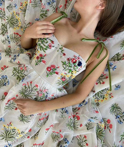 Vestido Estampado con Tirantes Cruzados y Falda Suspender - Image 4