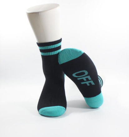 Calcetines Deportivos a Rayas de Algodón Tubo Alto - Image 3