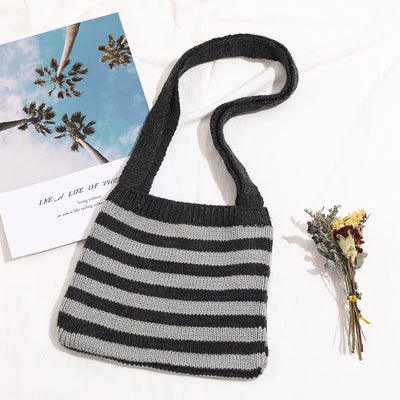 Bolsa Mensajera de Lana para Niña - Image 16