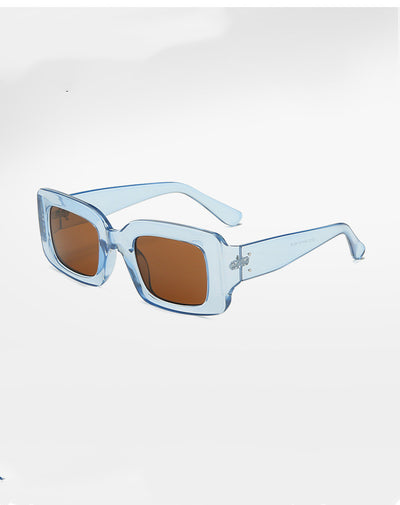 White square-frame sunglasses with dark gray lenses, featuring a chunky and fashionable design. - Image 5