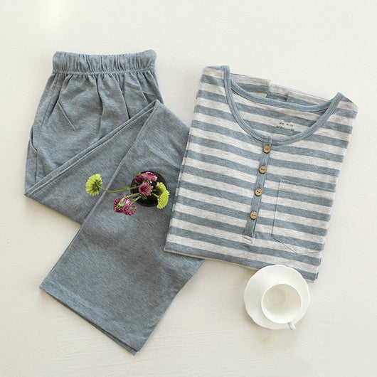 Pijamas a Juego para Parejas con Rayas Tejidas - Image 15