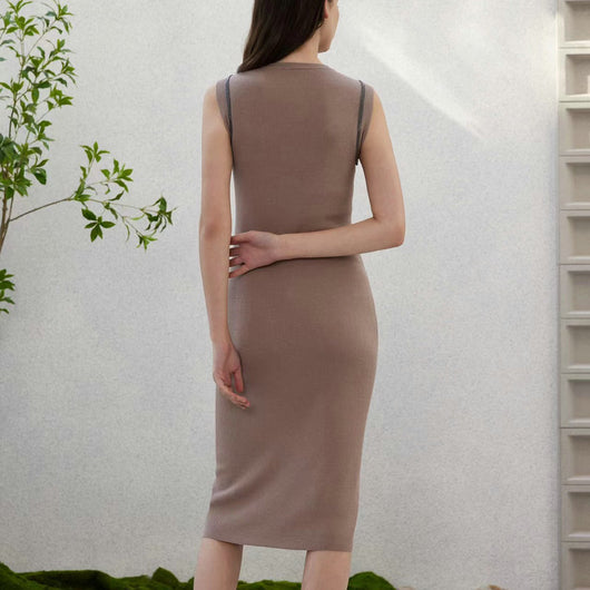Vestido Tejido de Lana sin Mangas Cuello Redondo con Detalles de Perlas - Image 4