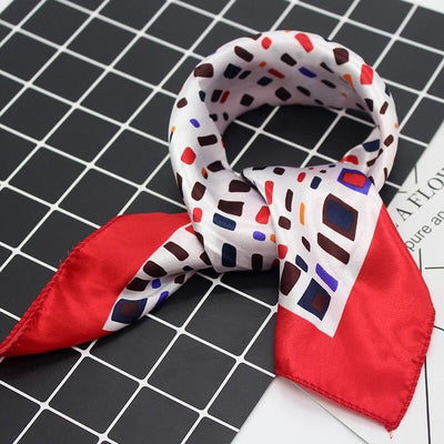 Pañuelo de Seda Elegante - Image 6