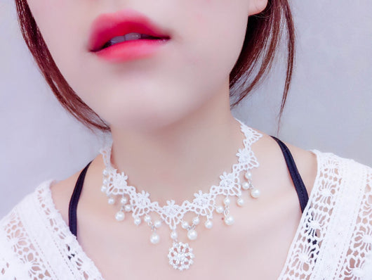 Collar de Encaje Blanco con Piedras Preciosas para Mujer - Image 5