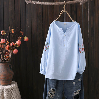 Camisa V-neck con Bordado y Botones en Manga - Image 14