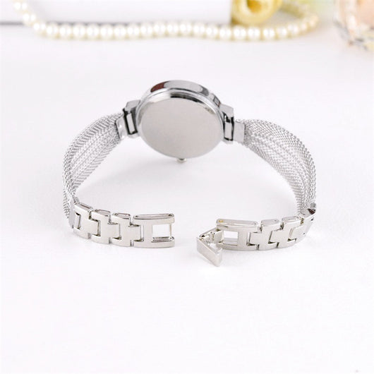 Reloj de Moda para Mujer con Malla Dorada - Image 3