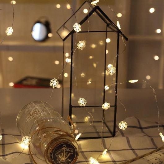 Luces LED de Cobre Decorativas Forma de Estrella y Corazón - Guirnalda Parpadeante para Dormitorio