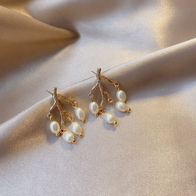 Aretes de Rama con Perlas Elegancia Natural - Image 6